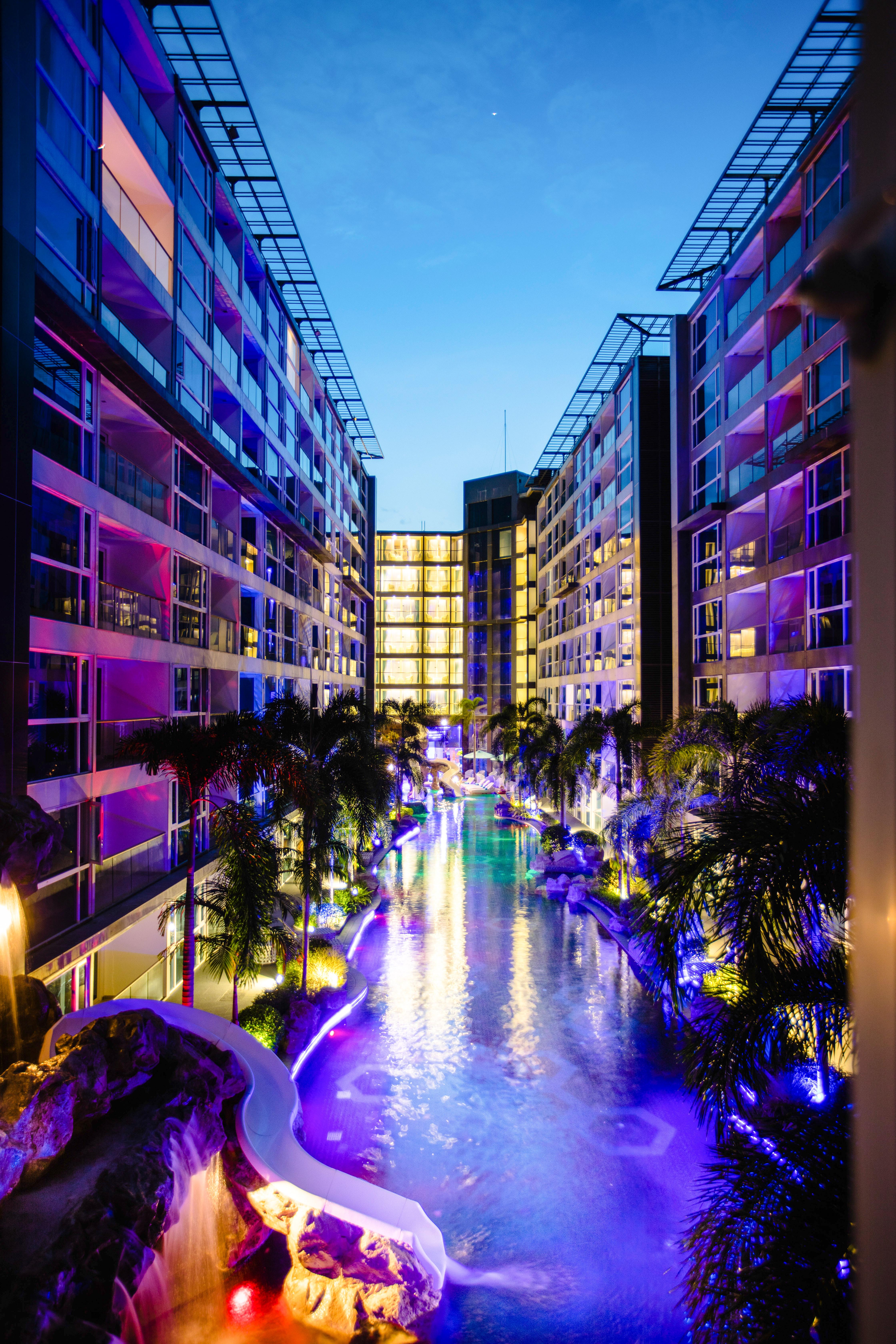 Azure Hotel Pattaya Exterior foto